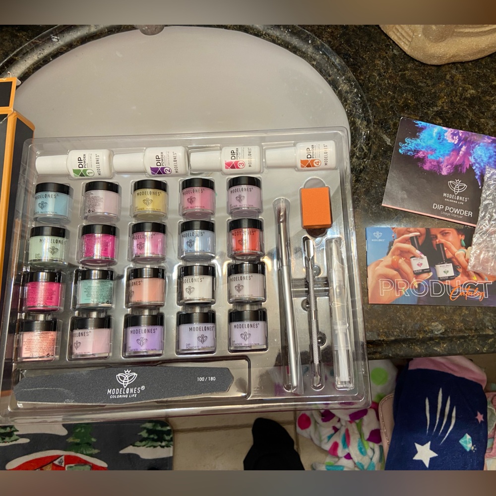 Modelones Dip Powder Nail Kit. 20 colors.